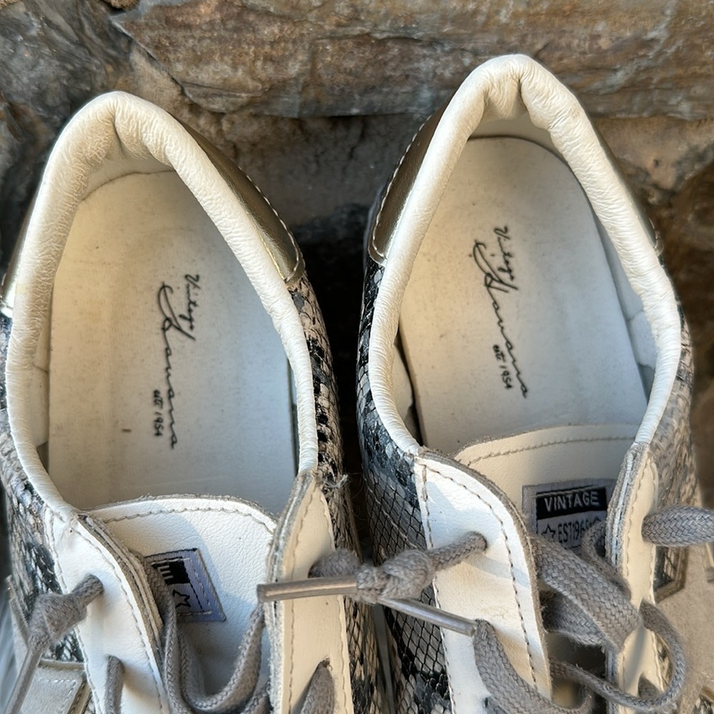 Vintage Havana Bianca Gold Snake Star Sneakers – Size 9 - Picture 4 of 7